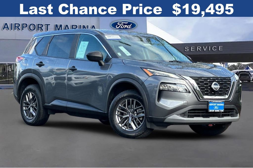 Used 2023 Nissan Rogue S image 2