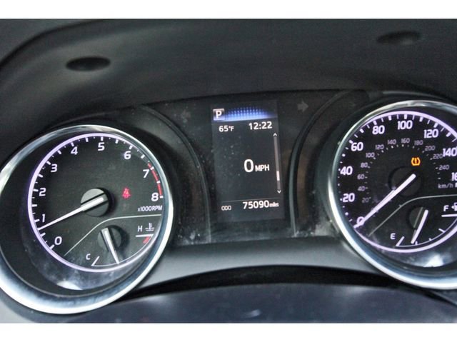 Used 2020 Toyota Camry LE image 15
