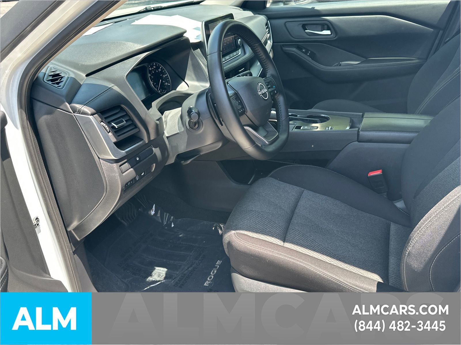 Used 2025 Nissan Rogue SV FWD image 10