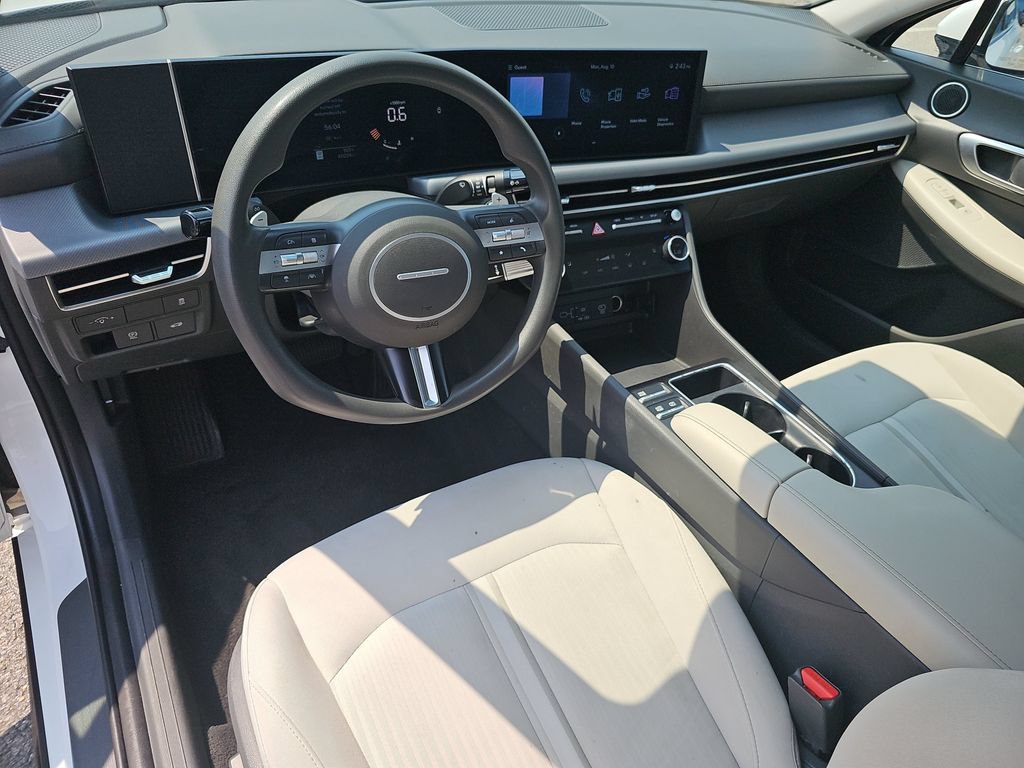 Used 2025 Hyundai Sonata SEL FWD image 15