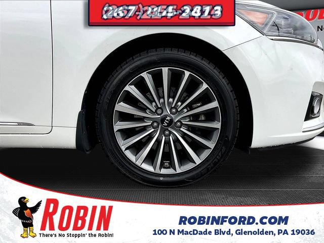 Used 2017 Kia Cadenza Premium w/ Luxury Package FWD image 33