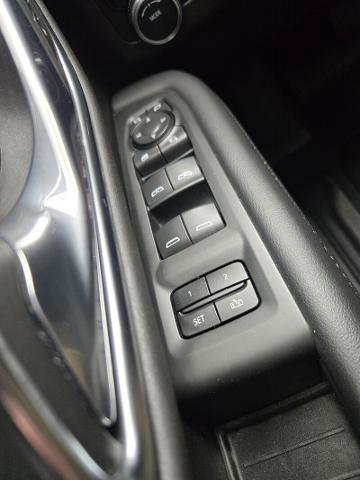 Used 2021 GMC Yukon SLT w/ SLT Premium Package image 33