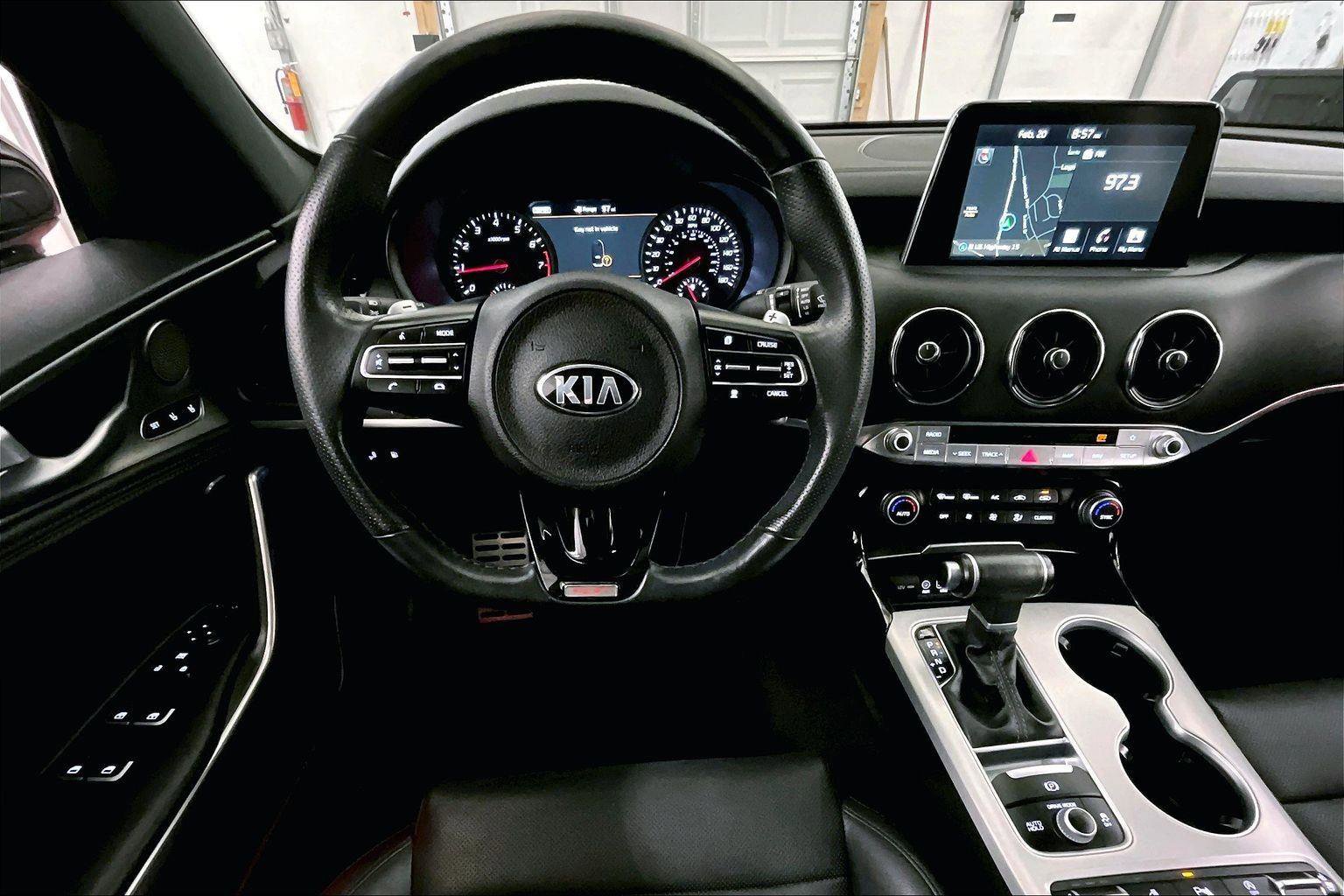 Used 2019 Kia Stinger GT1 image 5