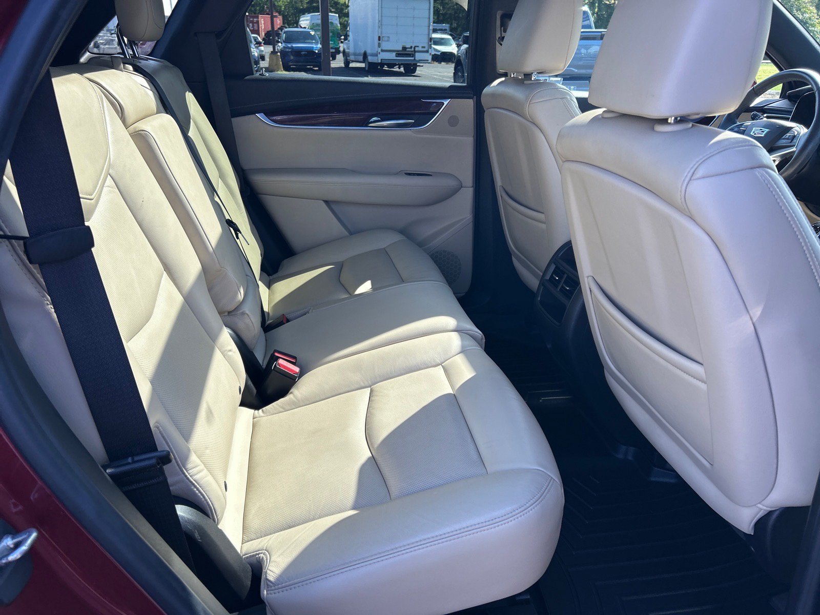 Used 2017 Cadillac XT5 Luxury w/ Driver Awareness Package AWD/4WD image 20