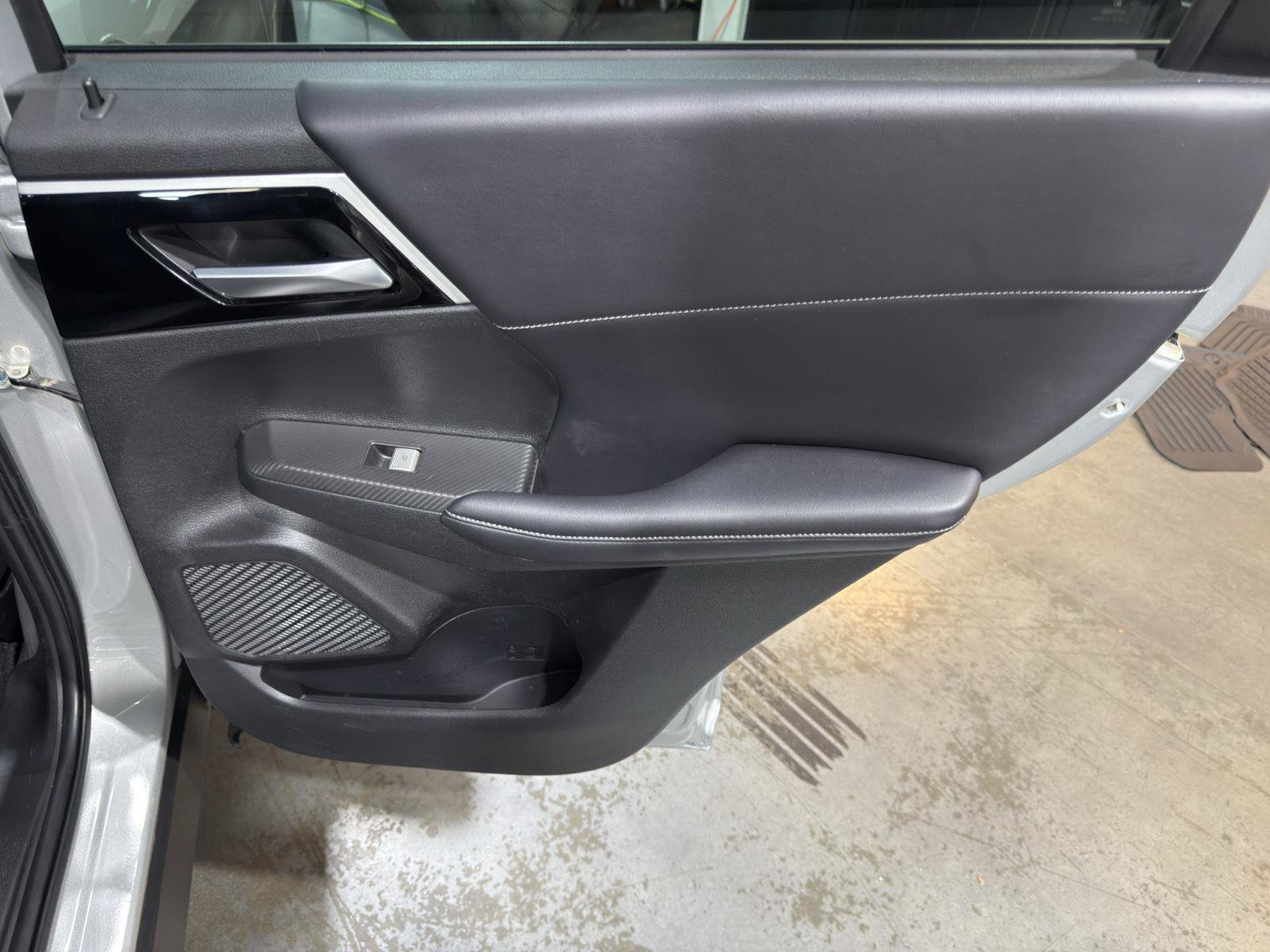 Used 2023 Mitsubishi Outlander SE FWD image 25
