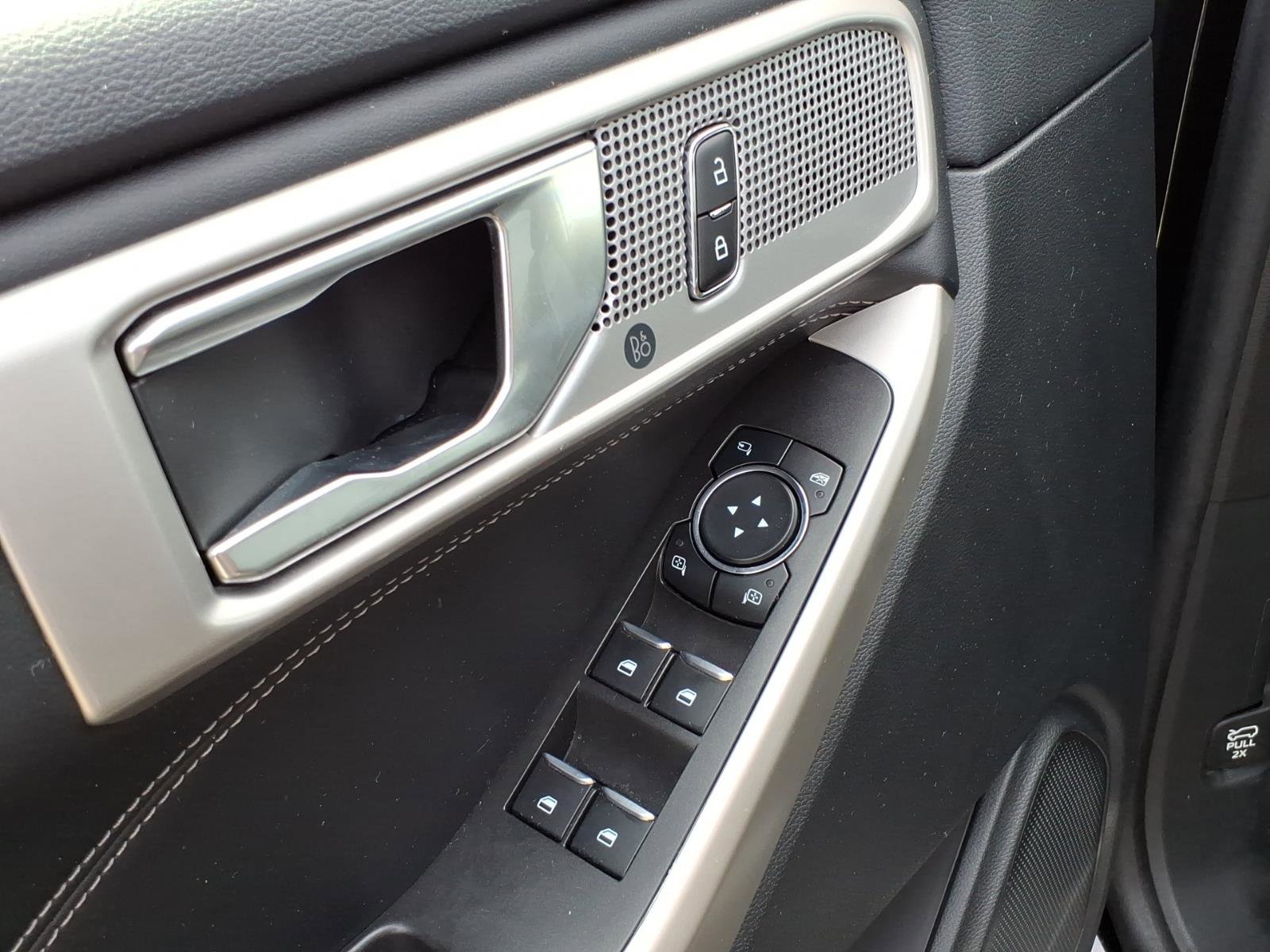 Certified 2023 Ford Explorer Limited AWD/4WD image 15