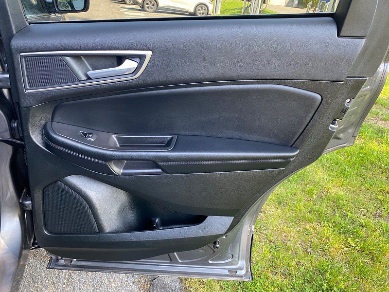 Certified 2022 Ford Edge SEL w/ Convenience Package AWD/4WD image 39