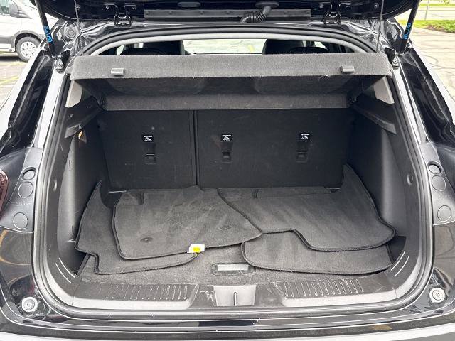 Used 2025 Chevrolet Trax LT FWD image 7