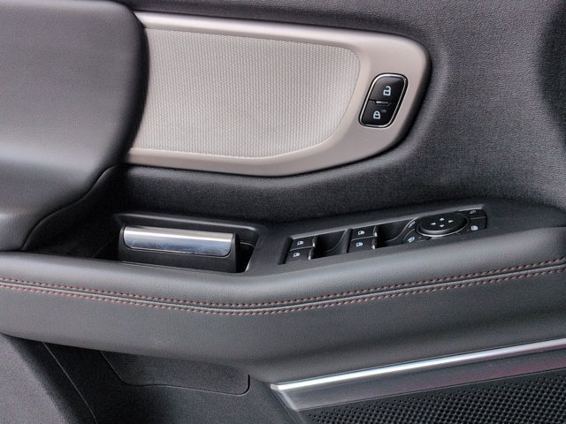 Certified 2025 Ford Expedition Active AWD/4WD image 14