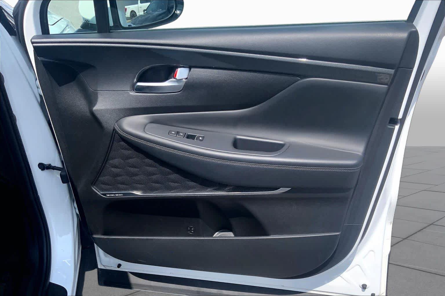 Used 2022 Hyundai Santa Fe SEL w/ Convenience + Premium Package FWD image 22