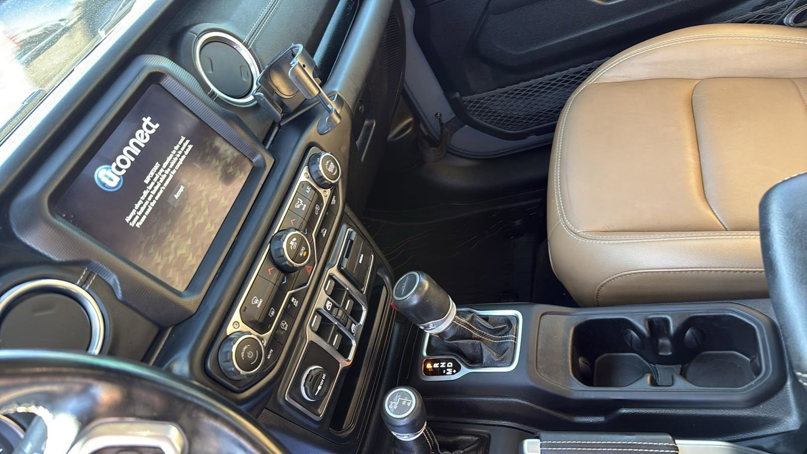 Used 2020 Jeep Gladiator Overland image 21