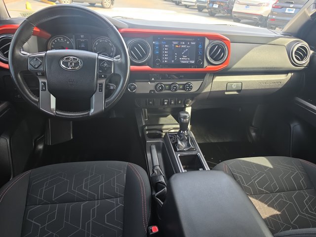 Used 2018 Toyota Tacoma TRD Sport RWD image 17