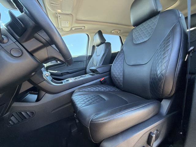 Certified 2024 Ford Edge Titanium w/ Equipment Group 301A AWD/4WD image 16