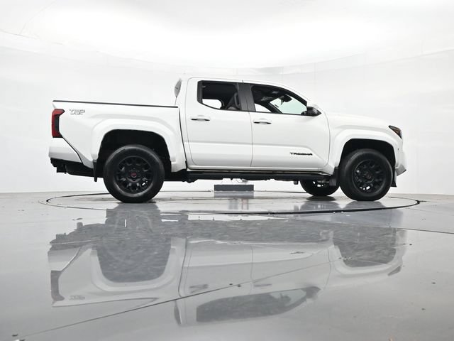 Used 2025 Toyota Tacoma TRD Sport AWD/4WD image 31
