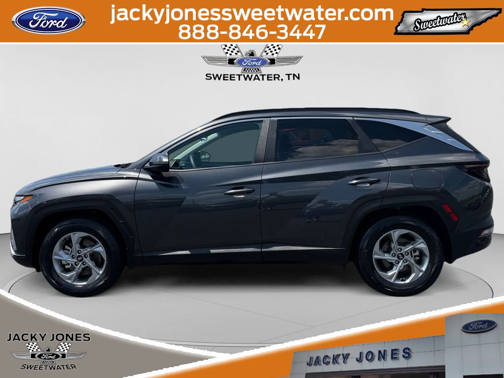 Used 2023 Hyundai Tucson SEL FWD image 2