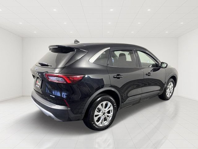 Certified 2023 Ford Escape Active w/ Tech Pack #1 AWD/4WD image 6