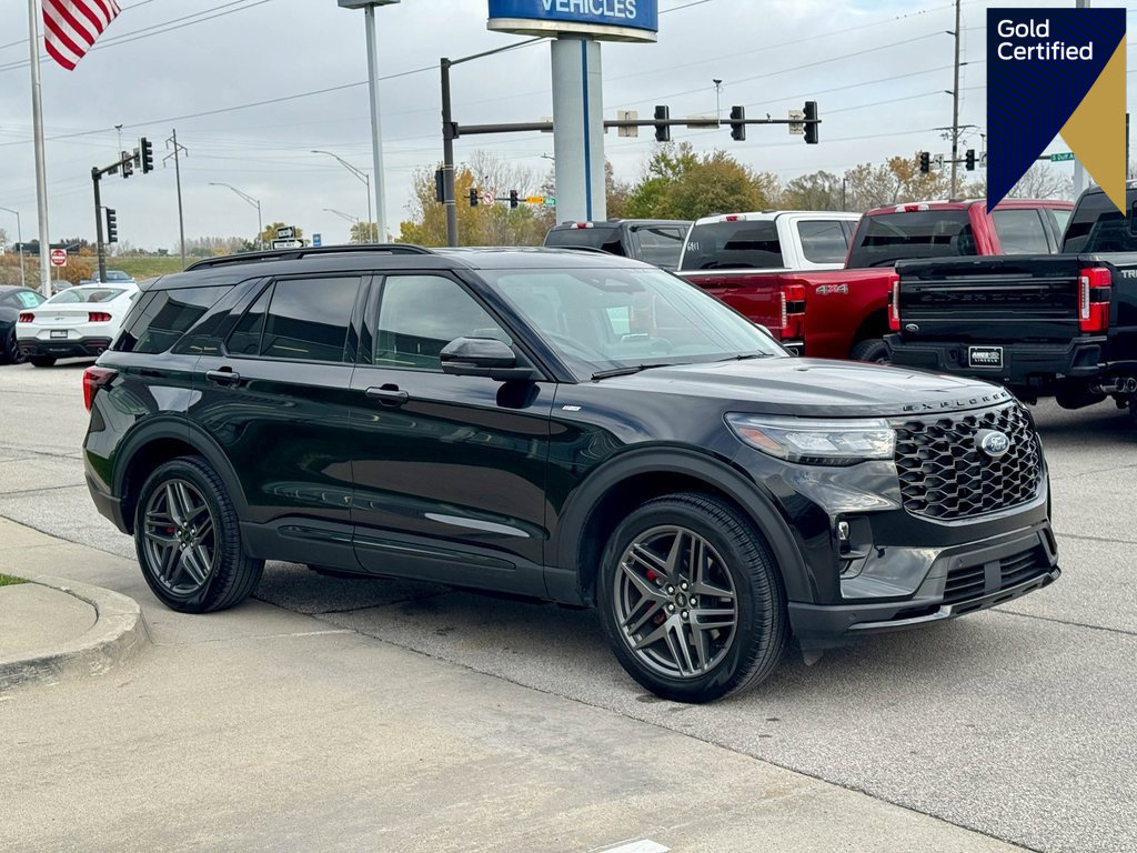 Certified 2025 Ford Explorer ST-Line w/ ST-Line Street Pack image 1