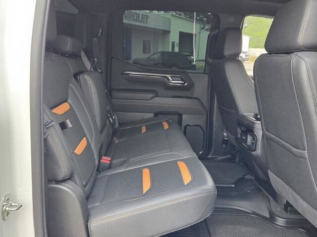 Used 2025 GMC Sierra 1500 AT4 AWD/4WD image 15