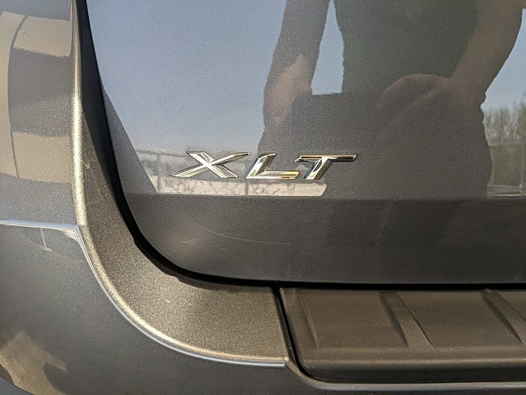 Certified 2023 Ford Explorer XLT w/ Equipment Group 202A AWD/4WD image 10