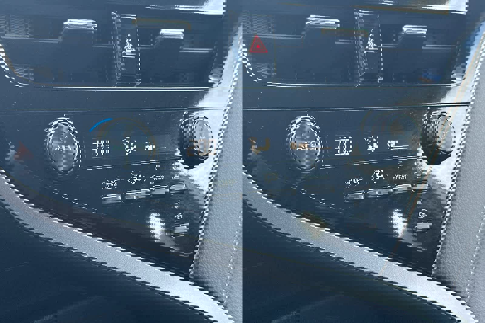 Used 2024 Toyota Camry SE FWD image 19