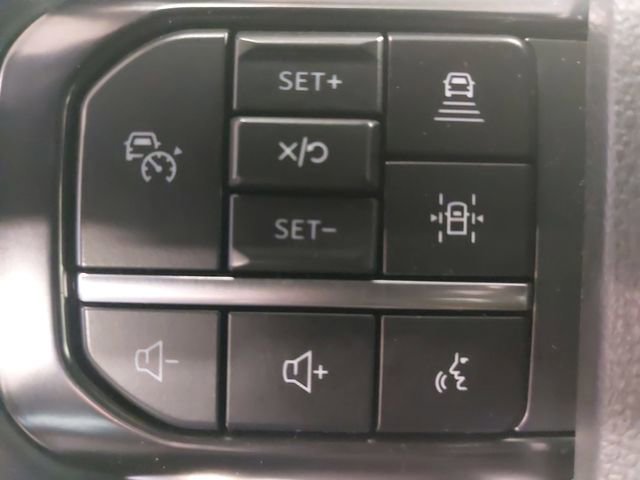 Certified 2023 Ford Expedition Platinum image 17