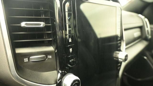 Used 2024 RAM 1500 Laramie AWD/4WD image 21