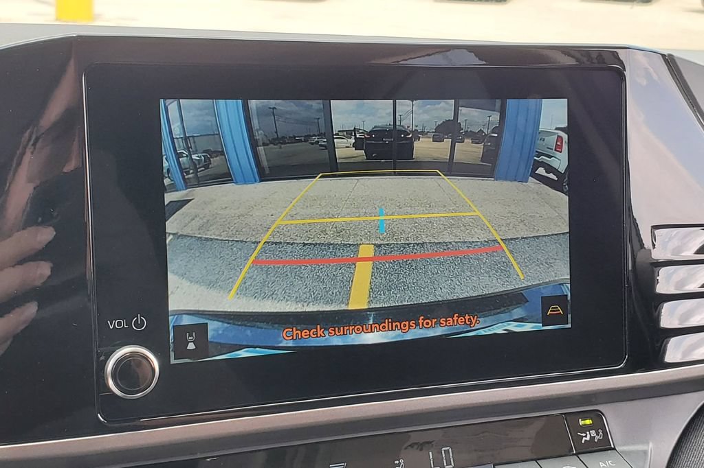 Used 2026 Toyota Camry LE FWD image 11