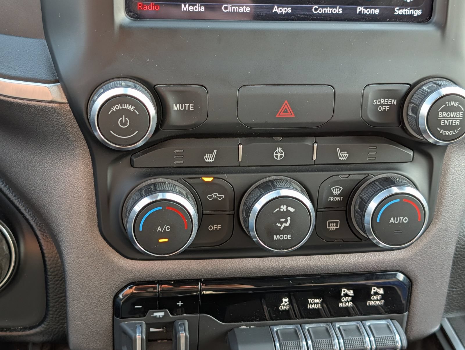 Used 2021 RAM 1500 Big Horn AWD/4WD image 25