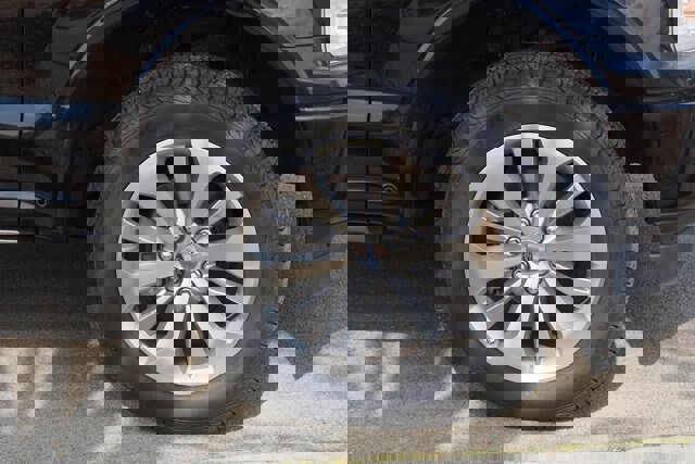 Certified 2020 Ford F150 Platinum w/ Equipment Group 701A Luxury image 10