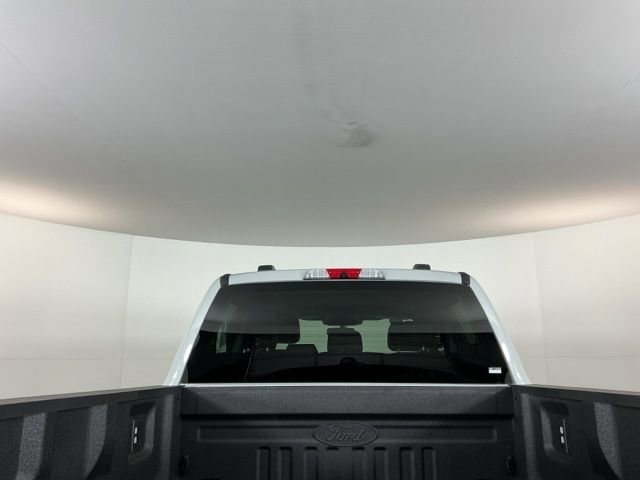 Certified 2025 Ford F350 Lariat w/ Black Appearance Package image 4