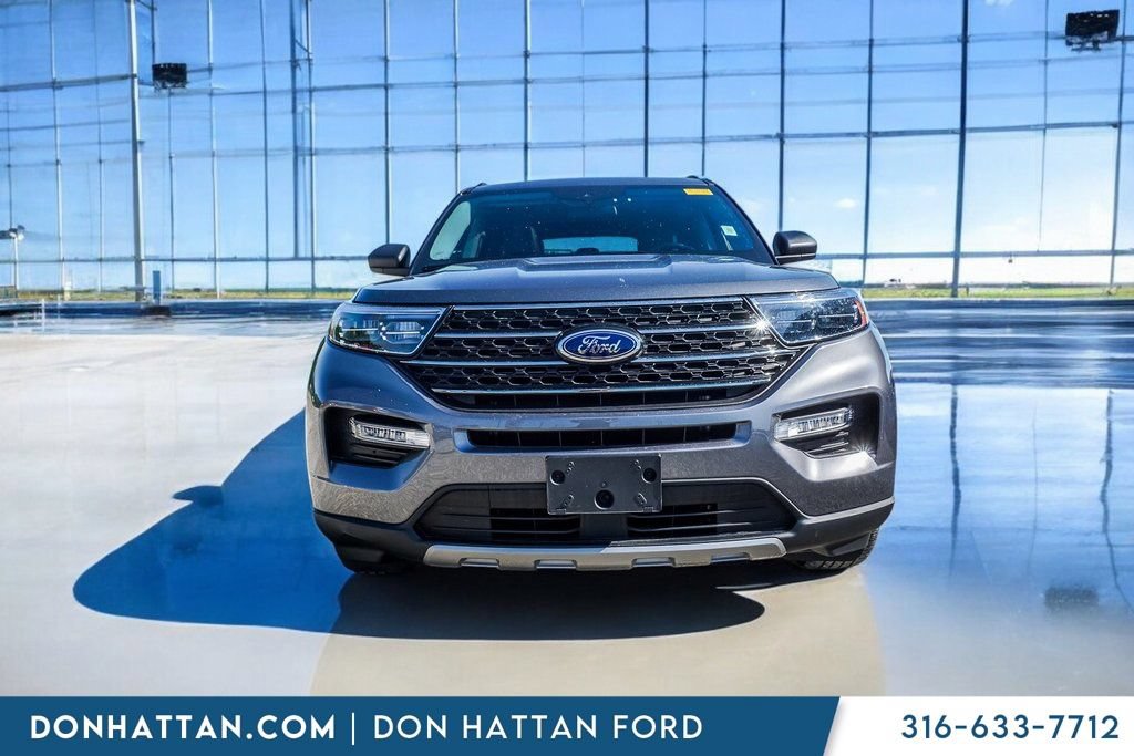 Certified 2022 Ford Explorer XLT w/ Equipment Group 202A AWD/4WD image 30