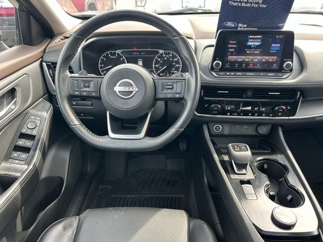 Used 2023 Nissan Rogue SV w/ SV Premium Package AWD/4WD image 13