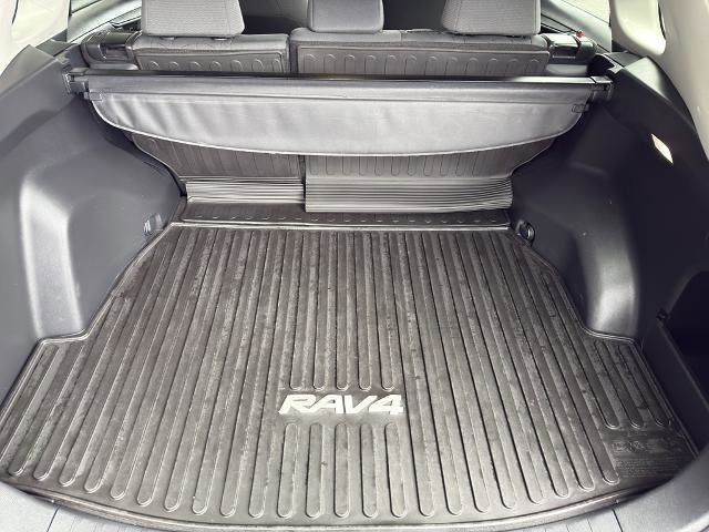 Used 2024 Toyota RAV4 XLE w/ Convenience Package AWD/4WD image 7