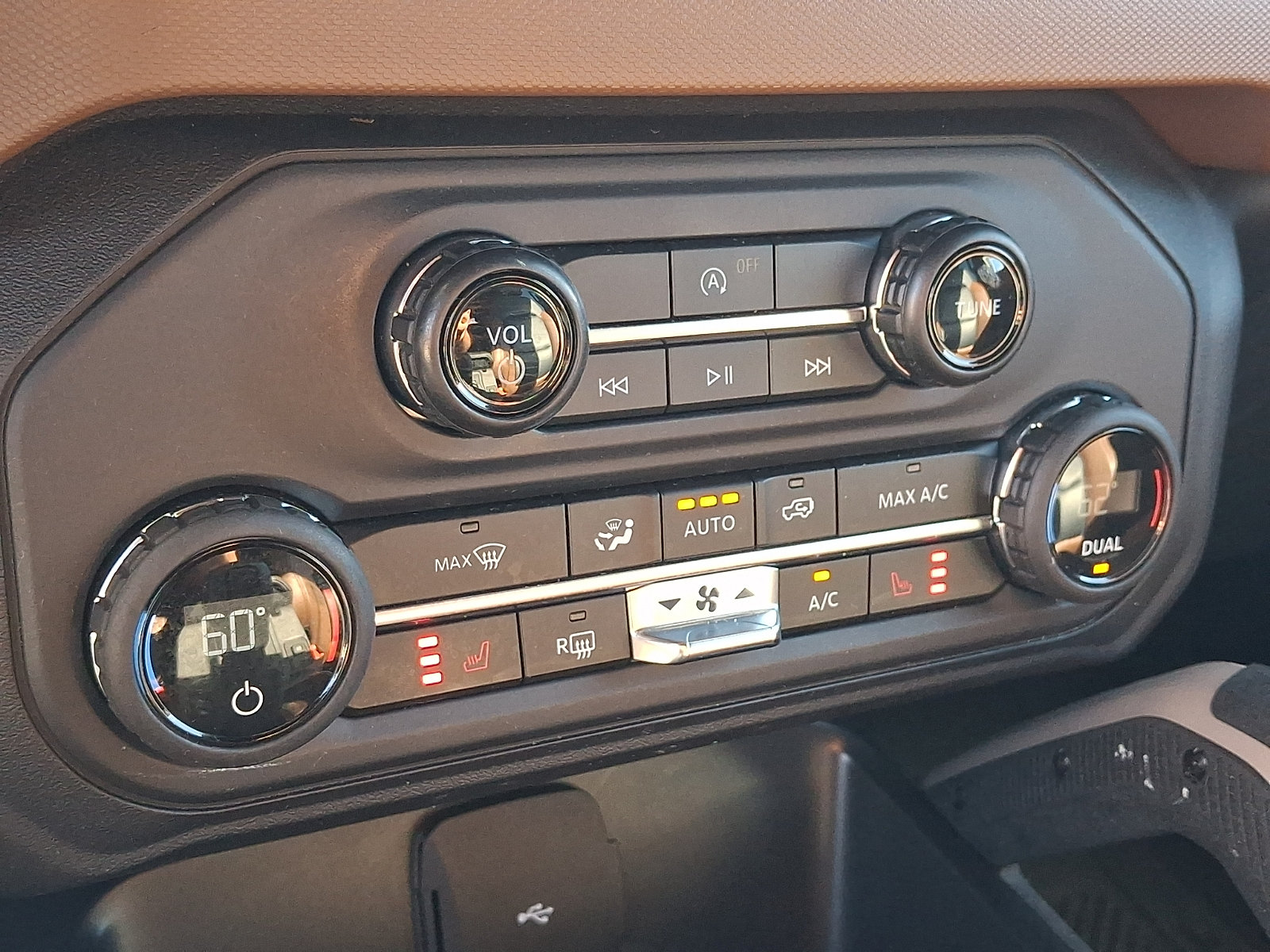 Certified 2024 Ford Bronco Outer Banks AWD/4WD image 19