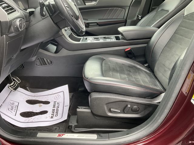 Certified 2022 Ford Edge ST-Line w/ Class II Trailer Tow Package image 12