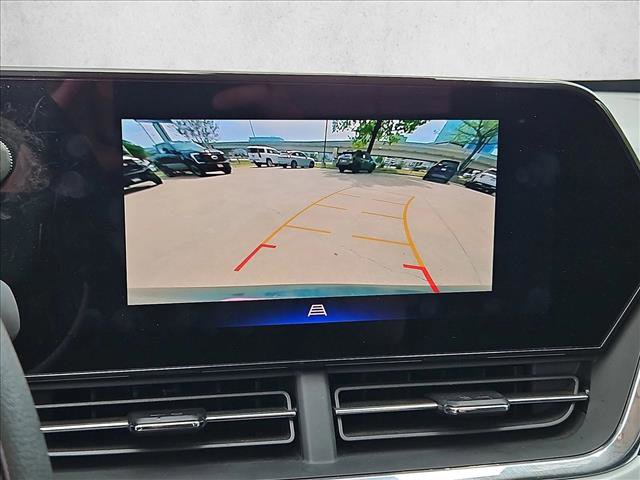 Used 2025 Chevrolet Trax LT image 13