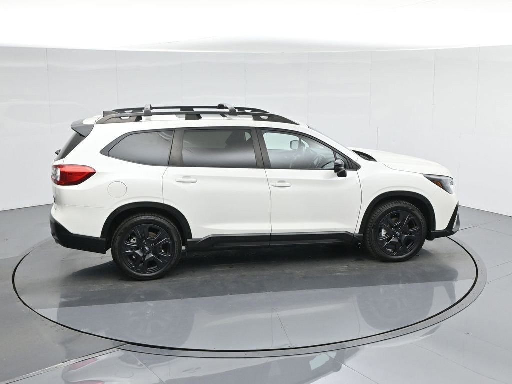 Used 2023 Subaru Ascent Onyx Edition image 9