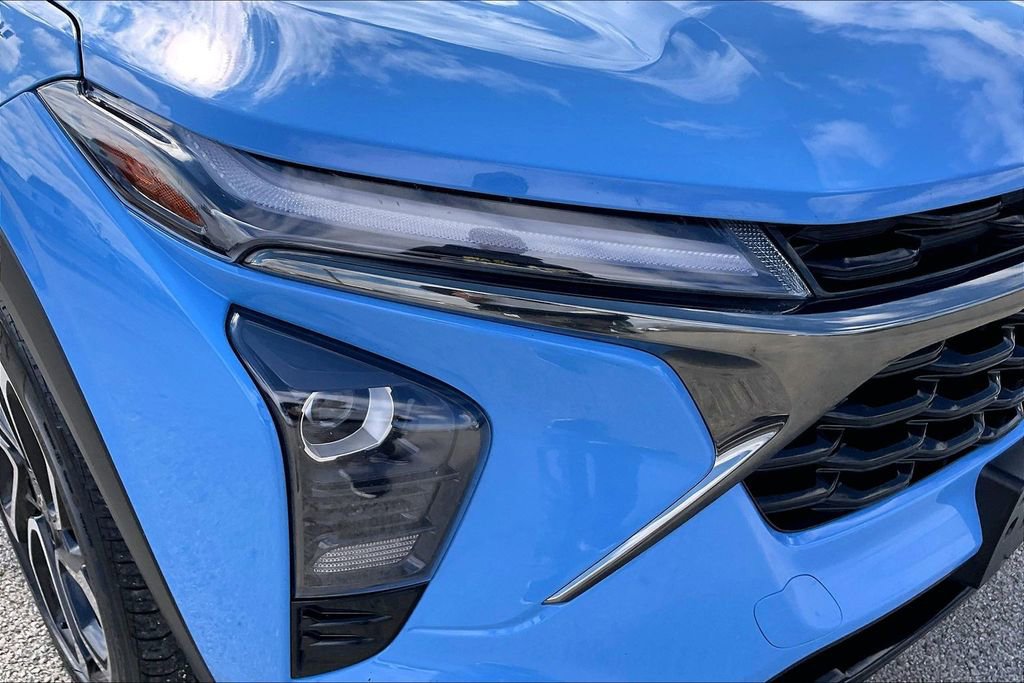 Used 2024 Chevrolet Trax RS w/ Driver Confidence Package image 33