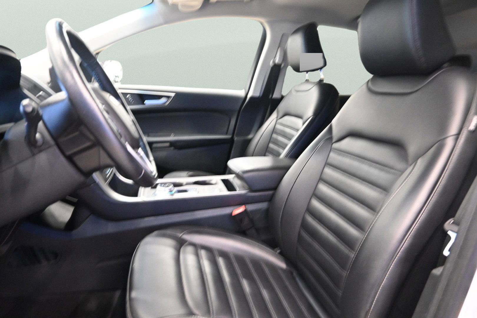 Certified 2023 Ford Edge SEL image 10