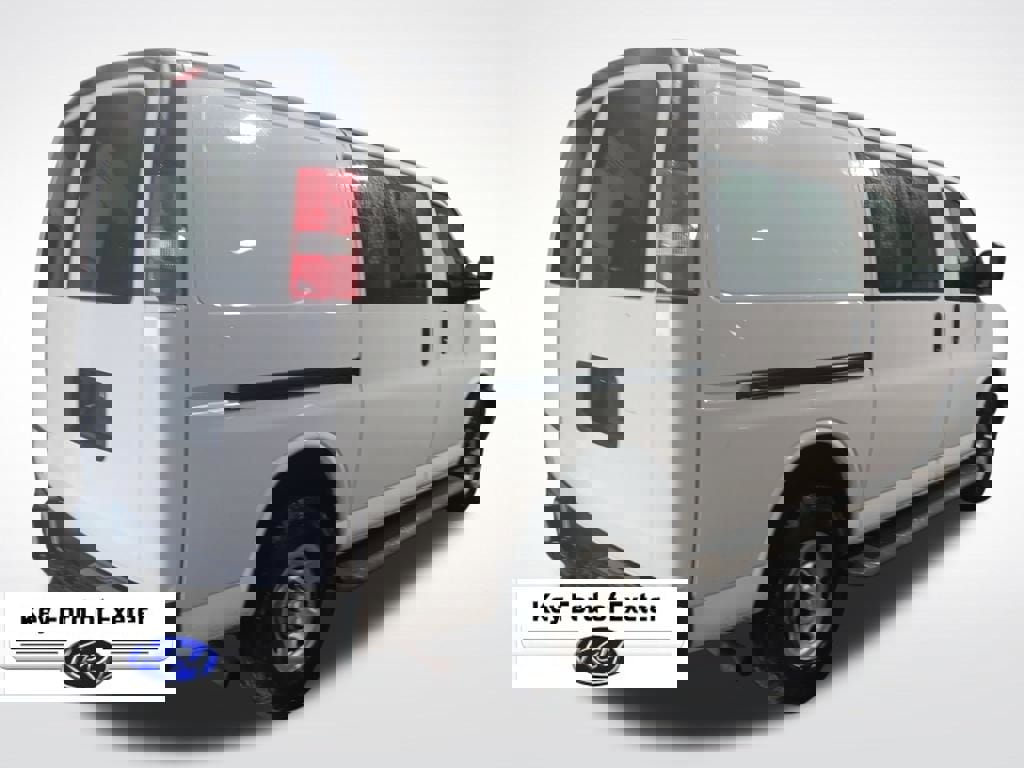 Used 2021 Chevrolet Express 2500 w/ Driver Convenience Package image 9