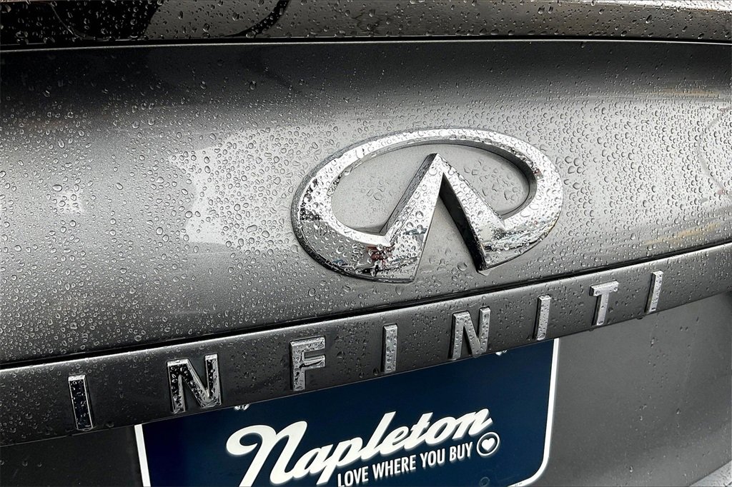 Used 2021 INFINITI QX50 Luxe w/ Appearance Package image 31