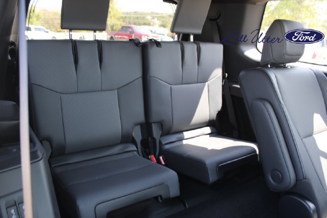 Used 2026 Lexus GX 550 w/ Accessory Package (2T) AWD/4WD image 13