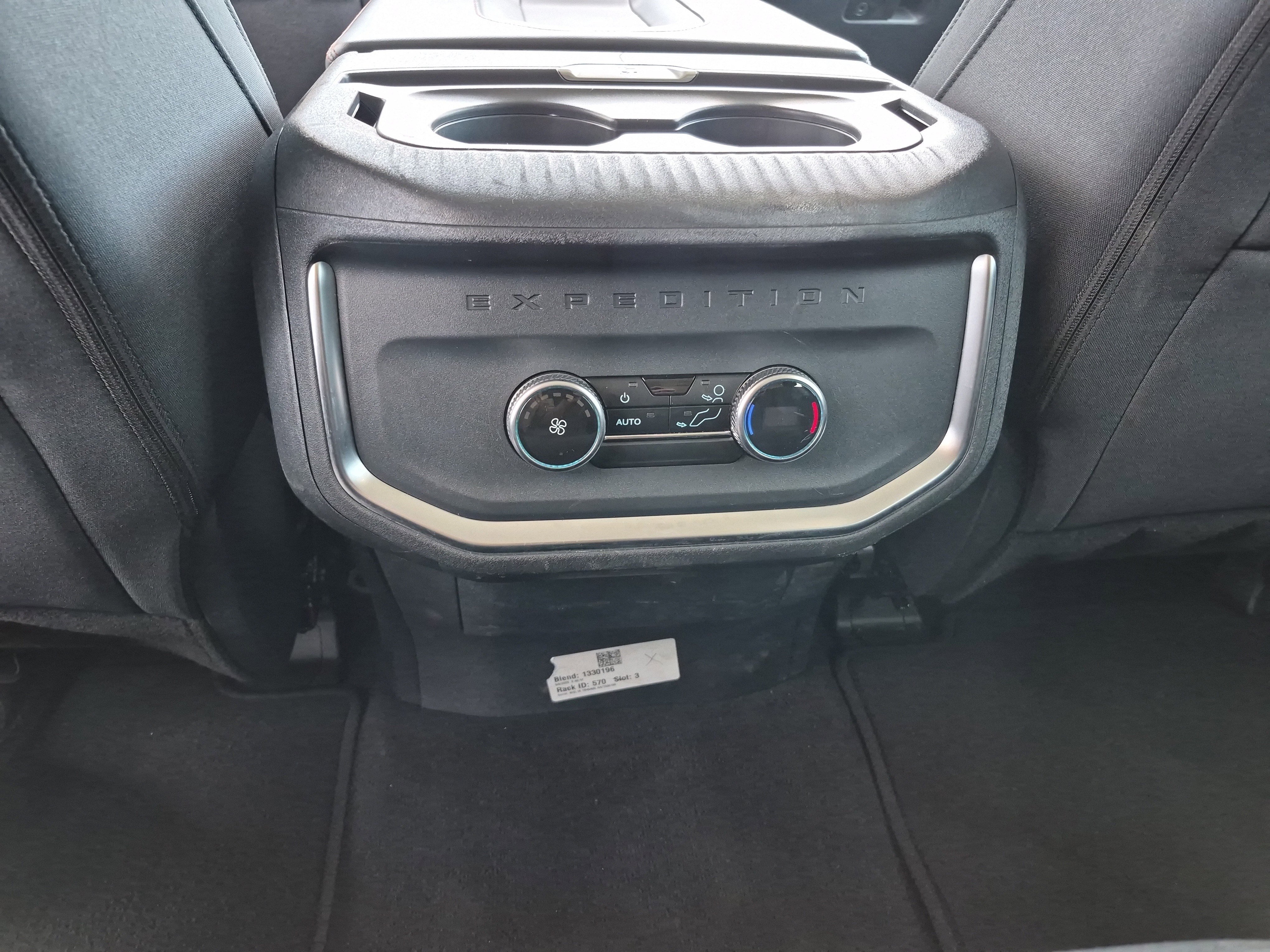 Certified 2025 Ford Expedition Active image 20