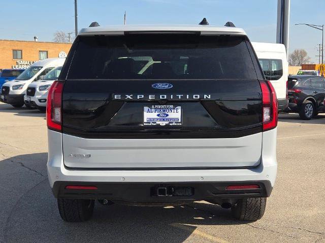 Certified 2025 Ford Expedition Active image 3