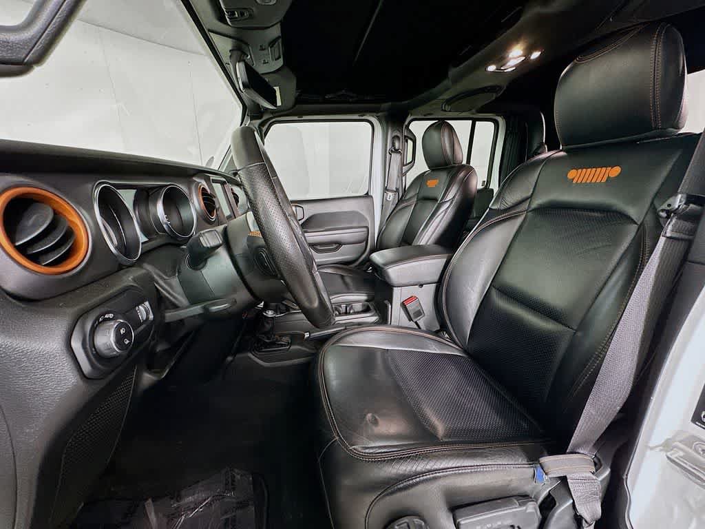 Used 2023 Jeep Gladiator Mojave w/ Dual Top Group AWD/4WD image 12