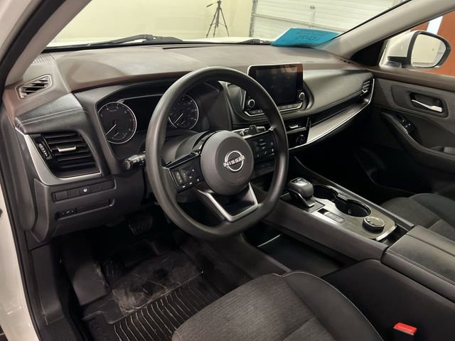 Used 2022 Nissan Rogue SV AWD/4WD image 11