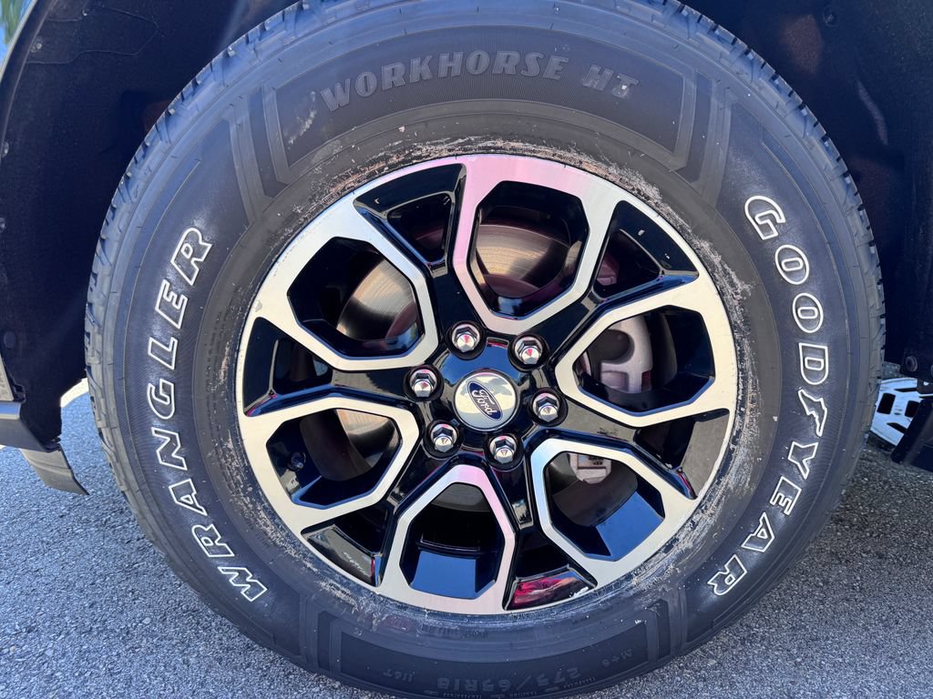 Certified 2024 Ford Expedition XLT AWD/4WD image 9