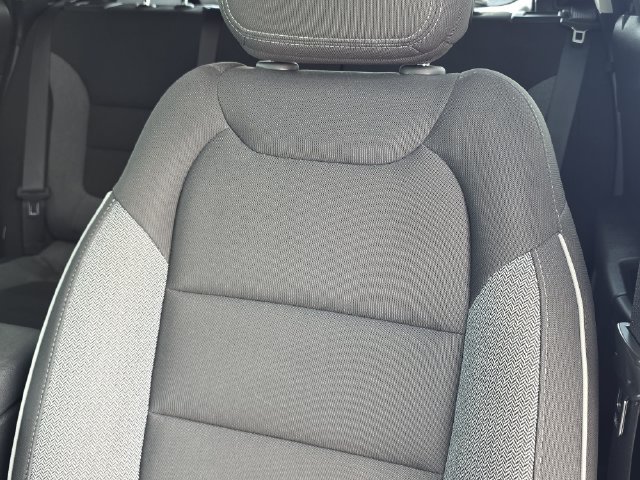 Used 2025 Chevrolet TrailBlazer LT AWD/4WD image 11