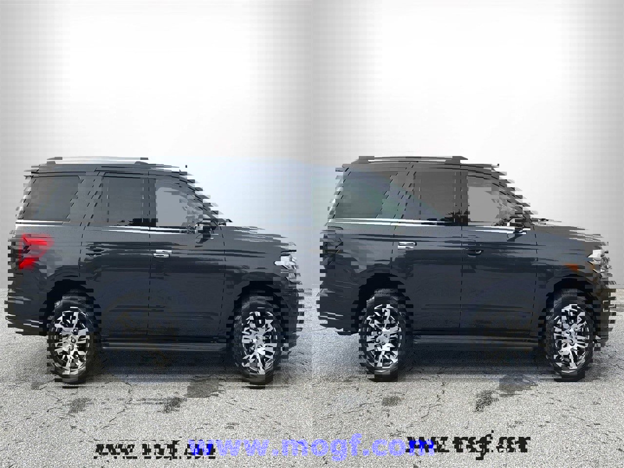 Certified 2024 Ford Expedition Limited image 37