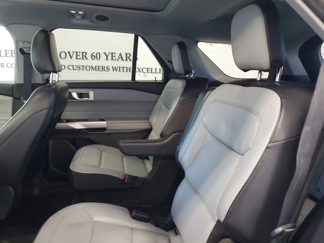 Certified 2021 Ford Explorer XLT w/ Equipment Group 202A AWD/4WD image 9
